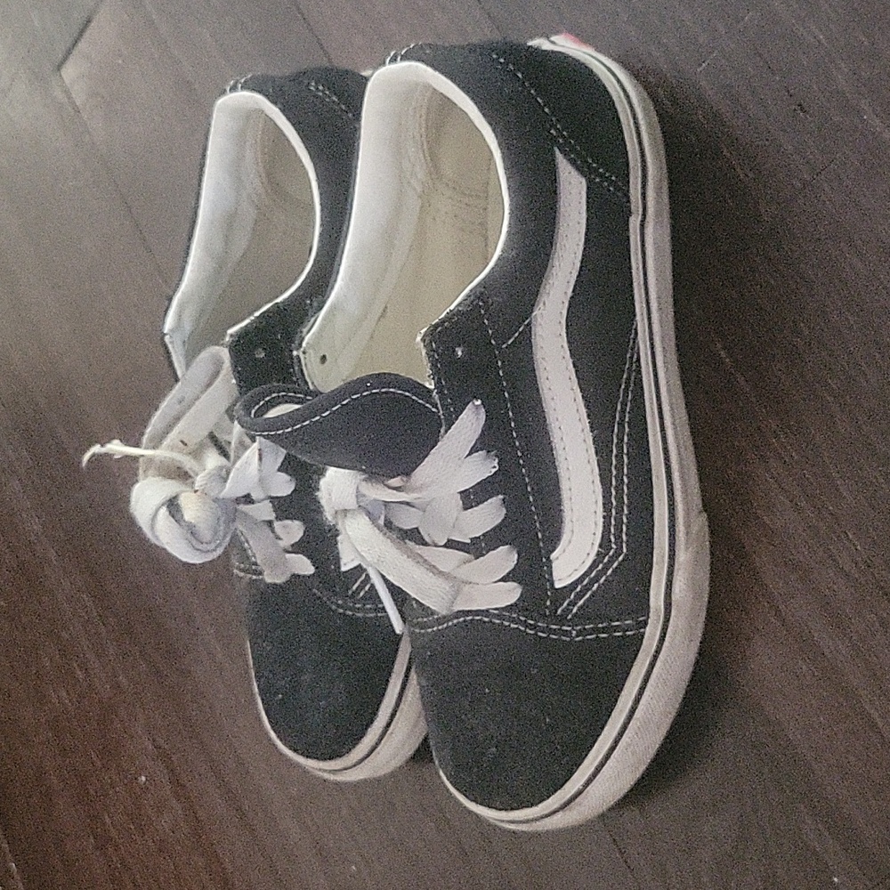 Vans - Picture 3 of 6